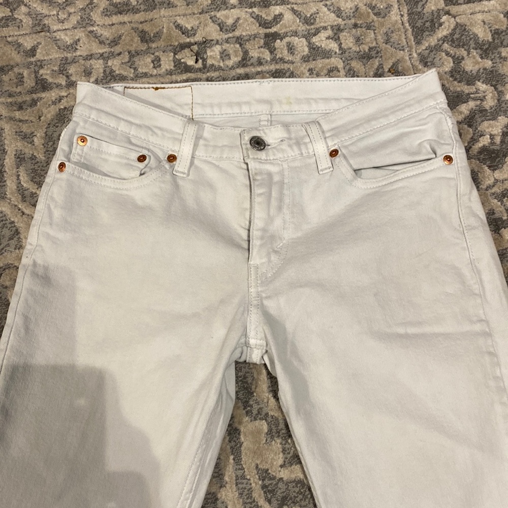 Levi’s women’s 511 size 29 very faint light blue